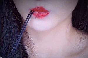 红唇抿住麦克风，达不拉西（22.10.17~9）