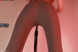 蛇蛇ASMR练习瑜伽（23.03.08~1）