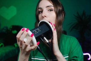 绿色舔耳（23.07.17~2）