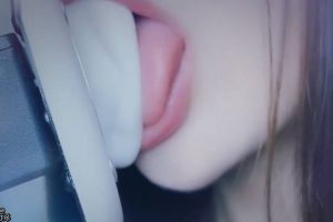 小米舔耳（23.08.04~1）