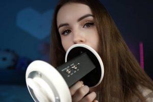 姐姐舔耳（23.12.02~2）