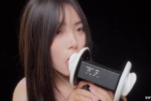 火花舔耳（24.10.04~1）