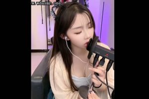 快手灵儿的舔耳（25.04.04~1）