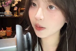 椰椰拿铁 咬耳朵天鹅（25.09.04~1）