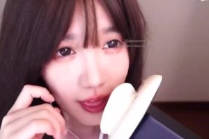 一酱33 女友的舔耳（26.07.02~1）